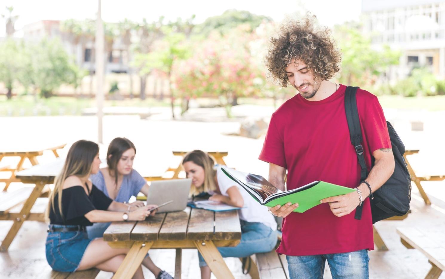 Ambiente profesional de sesiones formativas en finanzas